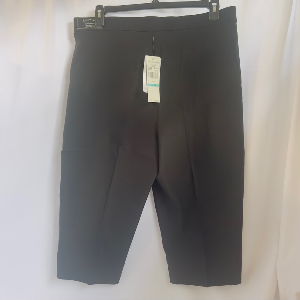 NWT Alfred Dunner Classics 2020 Black Allure Capri SZ 16 Pull On Pants Super - Picture 7 of 16